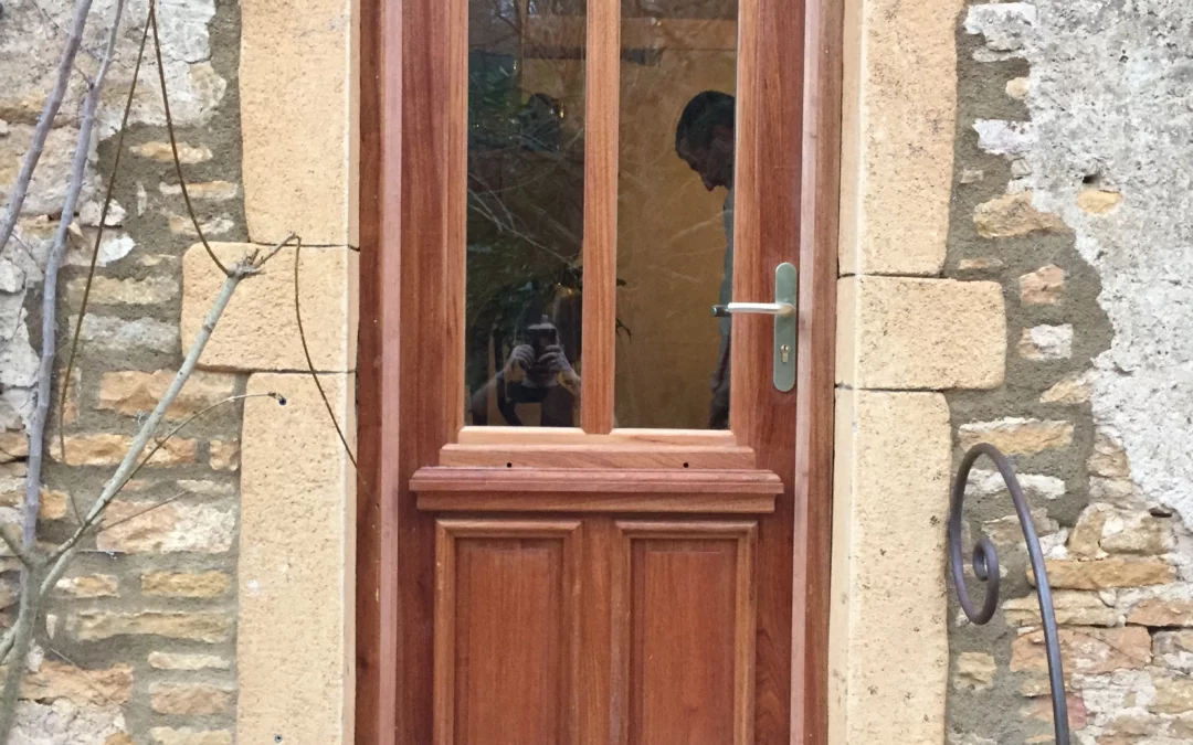 Porte en bois et vitre à Saint Germain