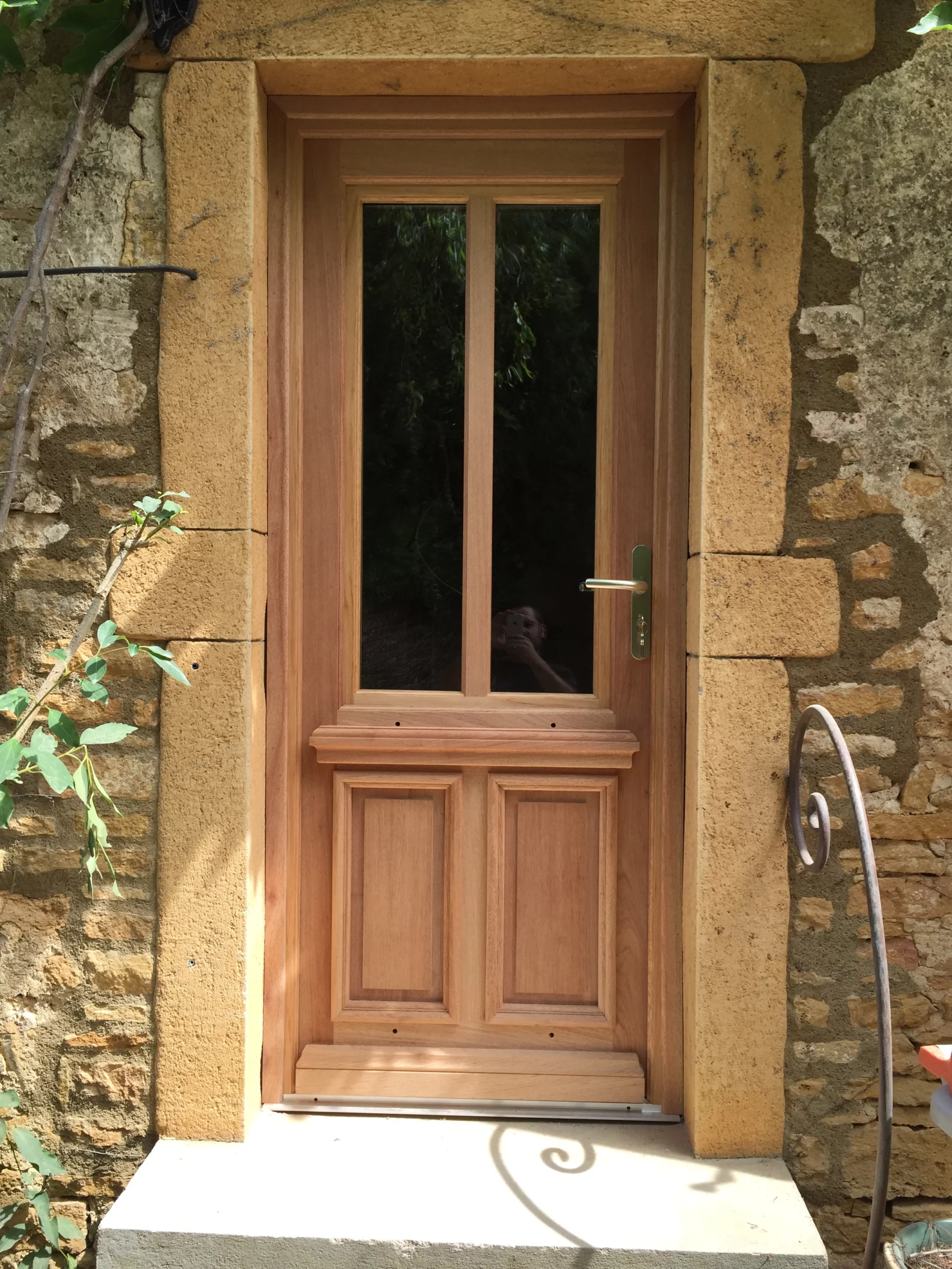 Pose porte d'entrée sur Villefranche sur Saone extérieur