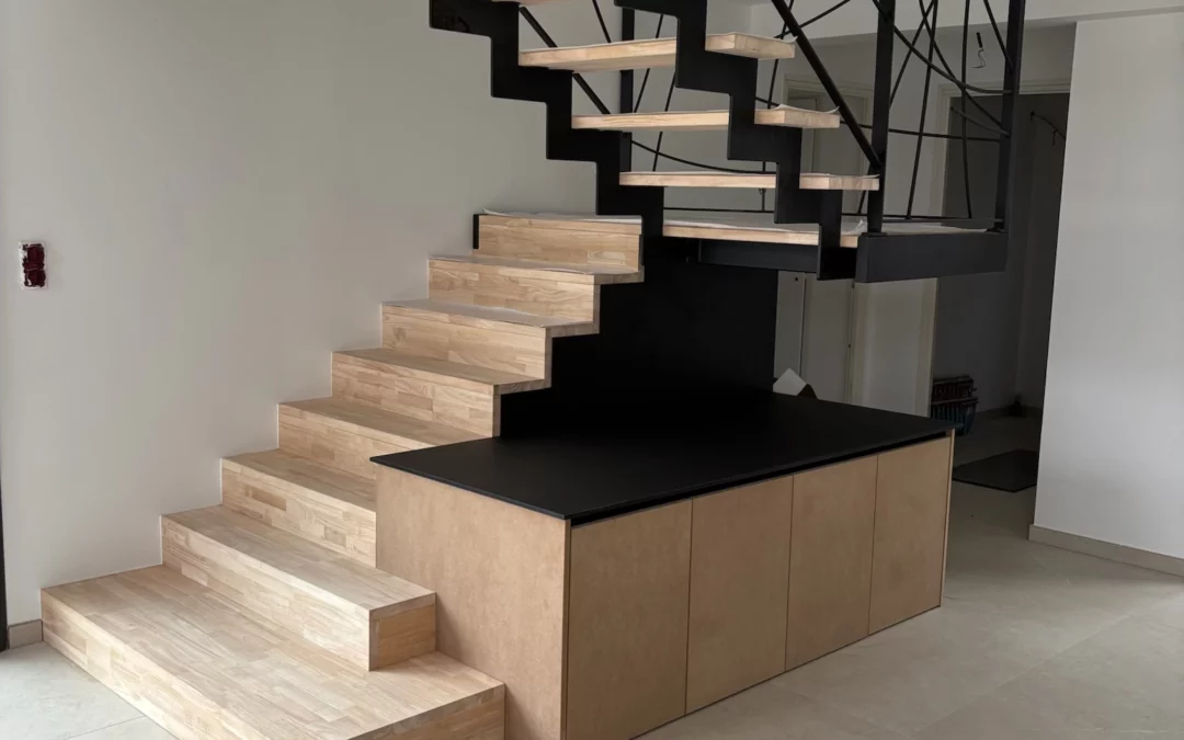 Escalier en bois et métal sur-mesure à Ambérieux